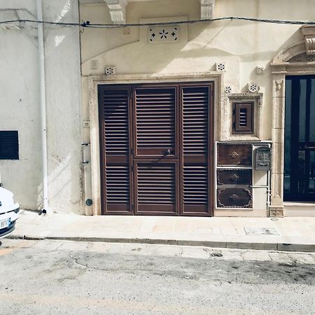 La Dimora Nel Sottano Alla Strada ポリニャーノ・ア・マーレ エクステリア 写真