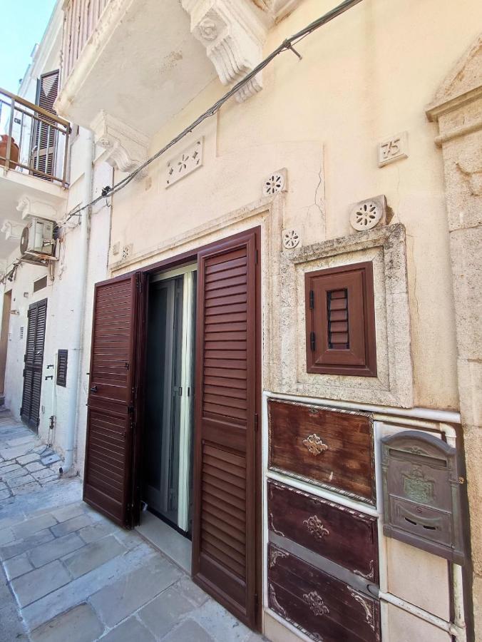 La Dimora Nel Sottano Alla Strada ポリニャーノ・ア・マーレ エクステリア 写真